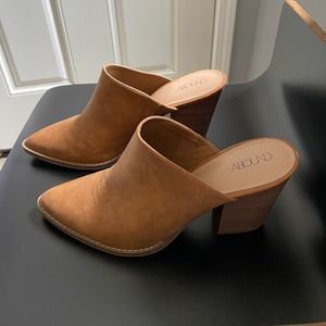 ABOUND Maya Mules in Cognac Faux Leather Size 7.5